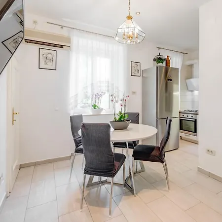 Worek Apartment *